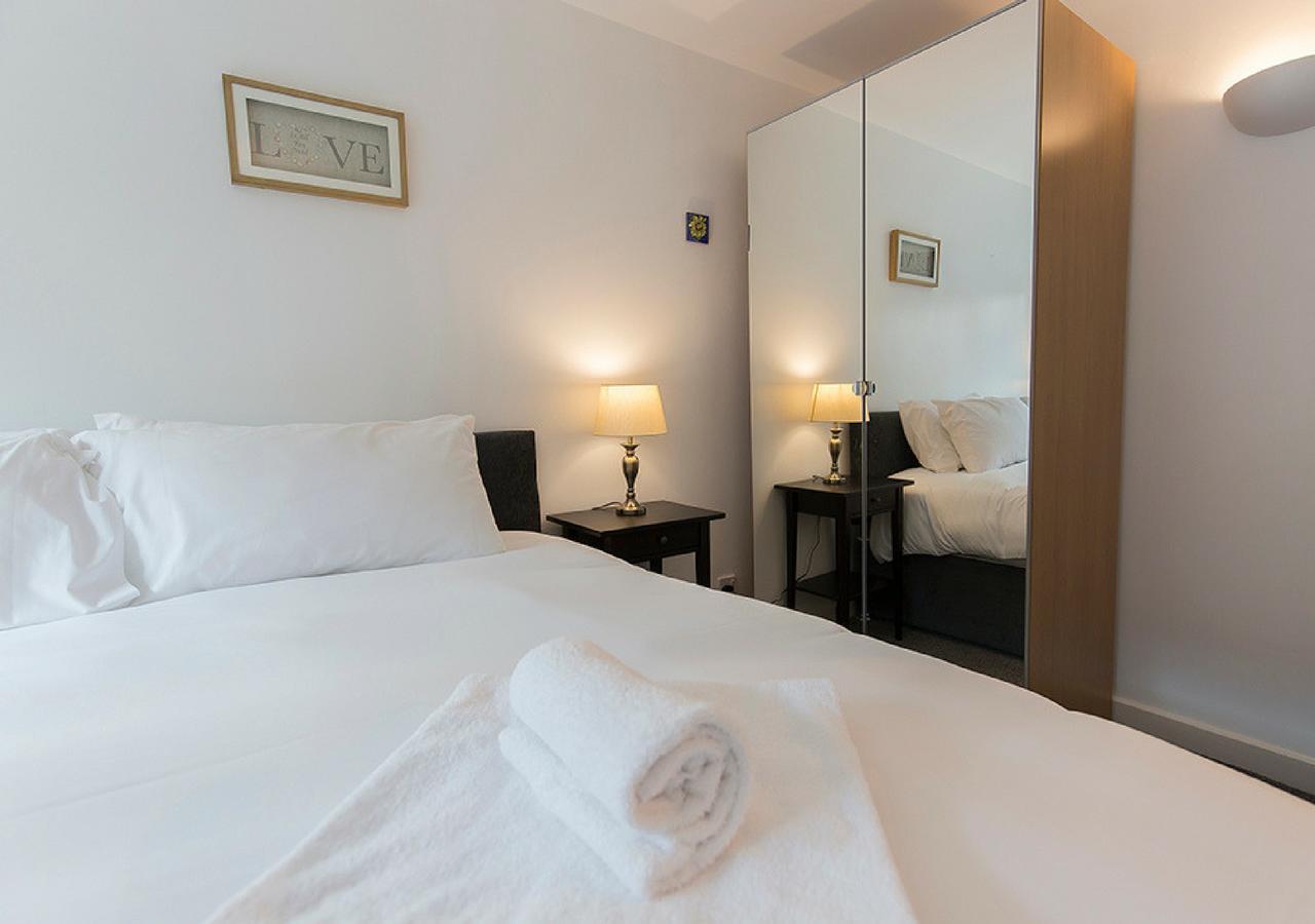 Raleigh Square - 2Br Ground-Floor Apartment In 노팅엄 외부 사진